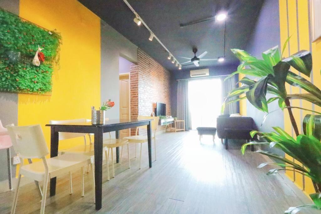 Mount Austin Burget Unit Unblock View #1br #2br #3br *