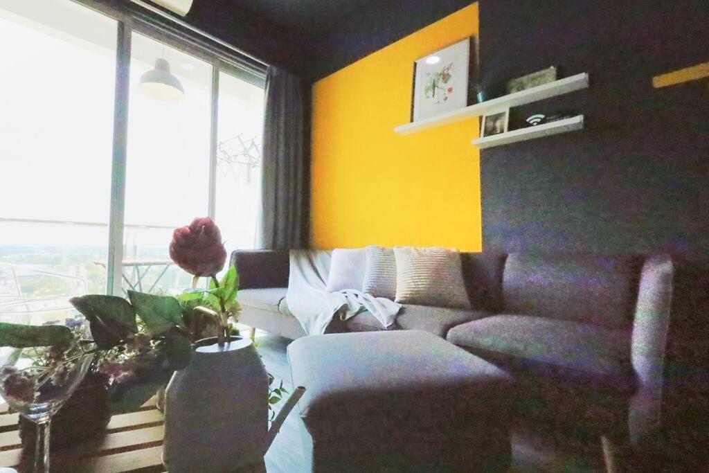 Mount Austin Burget Unit Unblock View #1br #2br #3br *